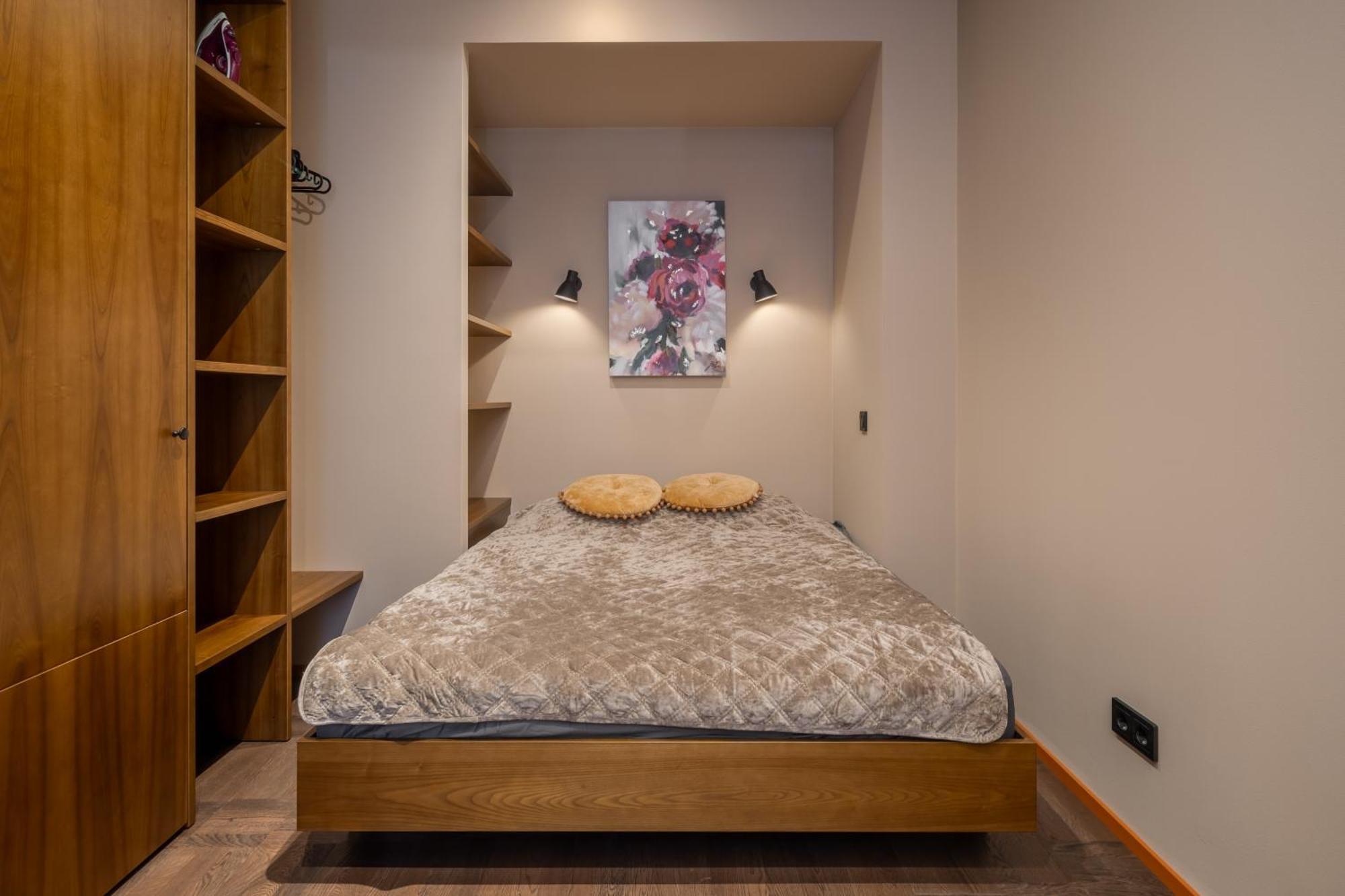 Stylish Old Town Apartment On Mucenieku Street Riga Ngoại thất bức ảnh