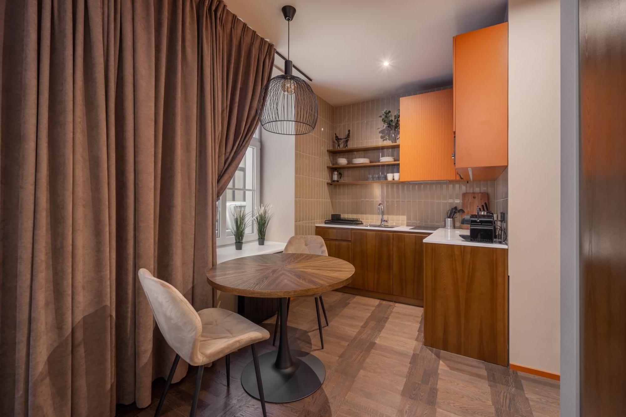 Stylish Old Town Apartment On Mucenieku Street Riga Ngoại thất bức ảnh