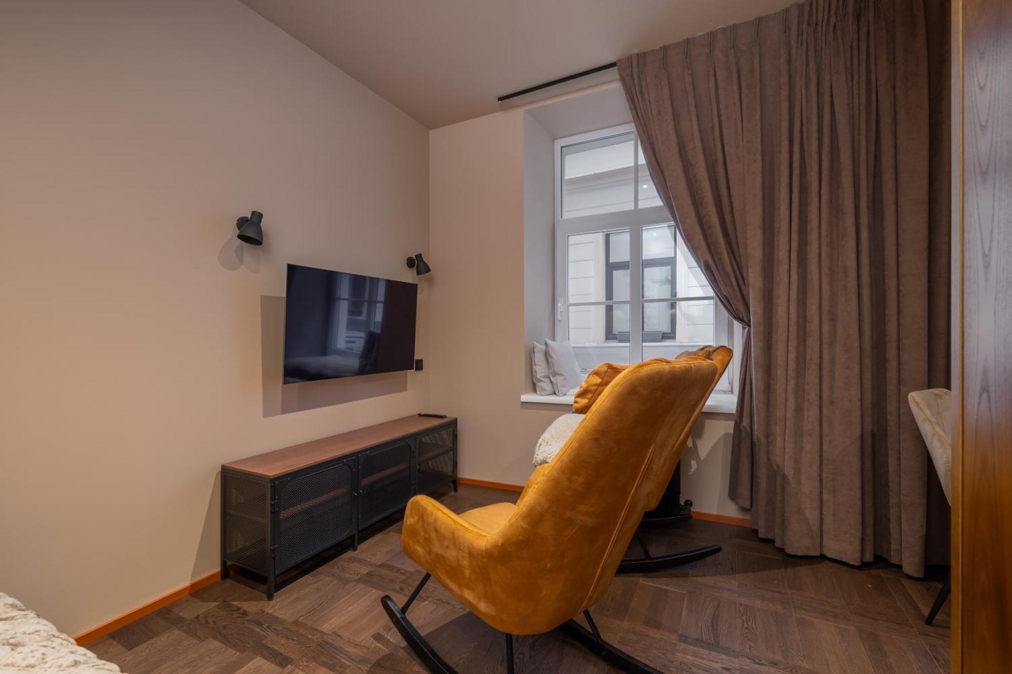 Stylish Old Town Apartment On Mucenieku Street Riga Ngoại thất bức ảnh
